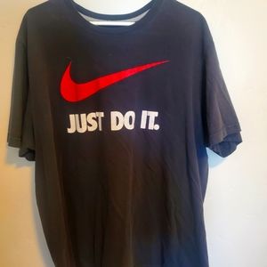 Mens Nike shirt XXL